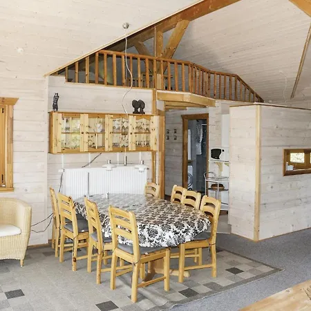 Four-bedroom In Ferienhaus Hesselager